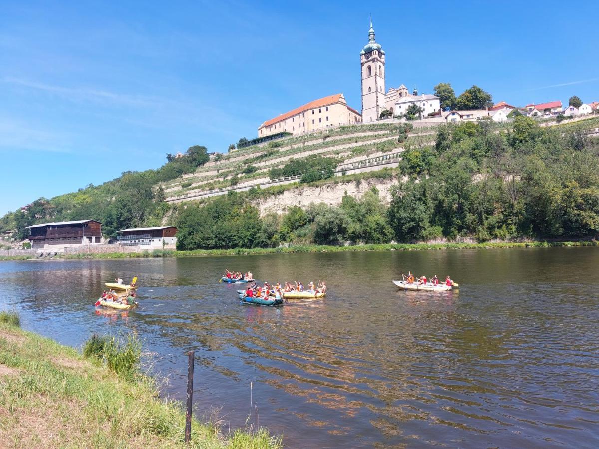 Zoopark Zelcin Villa Melnik Bagian luar foto