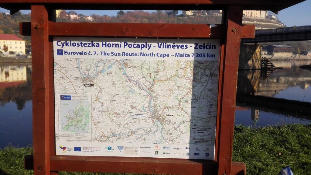 Zoopark Zelcin Villa Melnik Bagian luar foto